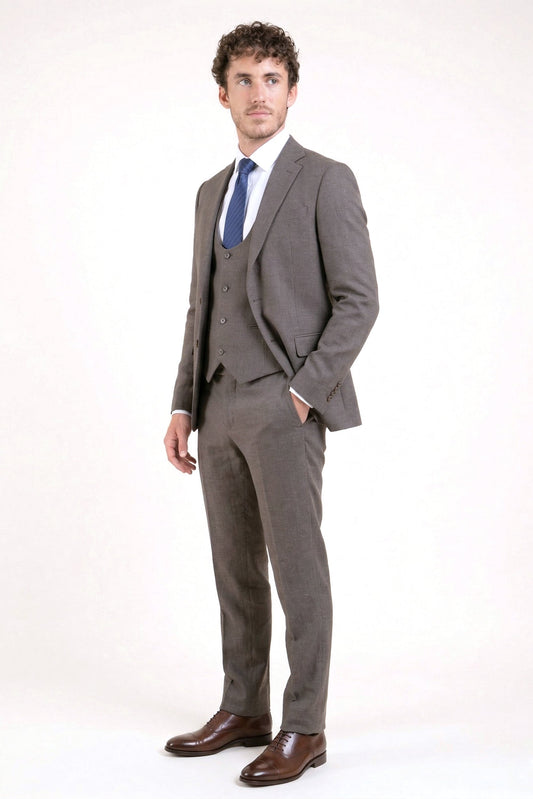 BROWN TEXTURED THREE-PIECE SUIT