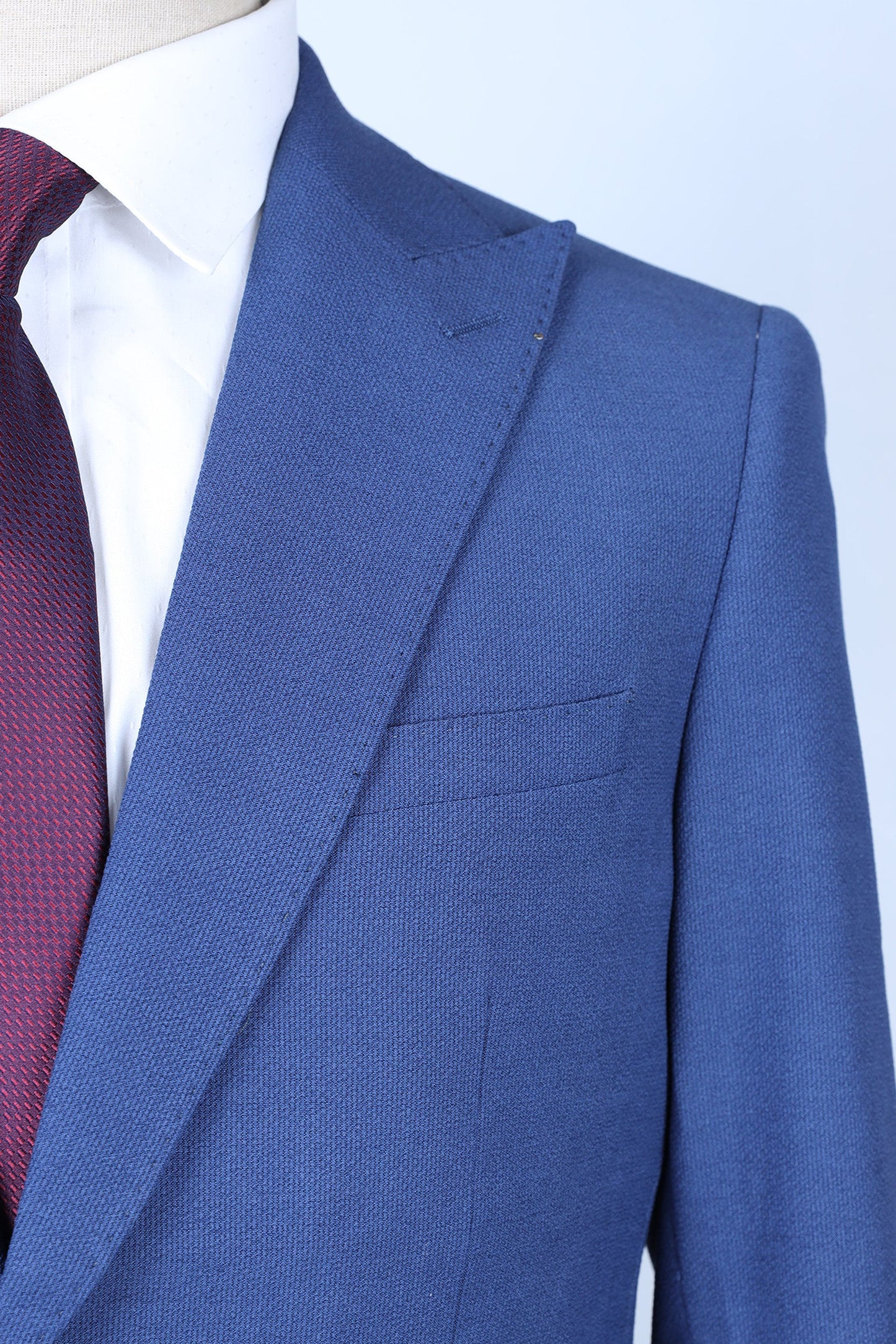 BLUE TEXTURED TWO-PIECE SUIT