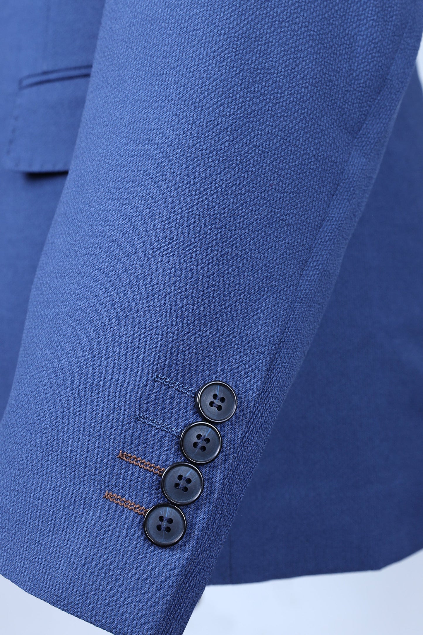 BLUE TEXTURED TWO-PIECE SUIT